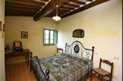 castelmuzio - photo of bedroom