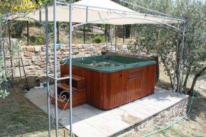 Relax in your own outdoor heated hydro-massage tub at Il Nido del Cu-Cu