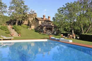 Gellino, independent house with shared pool and tennis court