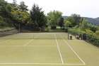Gellino - shared tennis court, shared pool