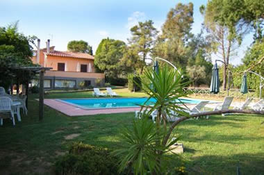 Casa Grion, 5 bedrooms, sleeps 10. Pool shared with owners.