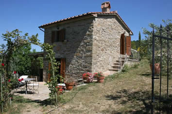 Villas for couples in Italy : la Casina del Bosco