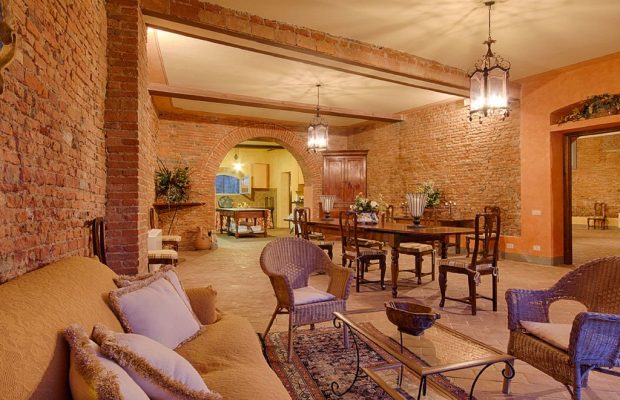 Living space Borgo cevoli sleeps near Pisa