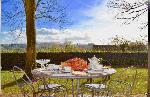 Breakfast outdoors