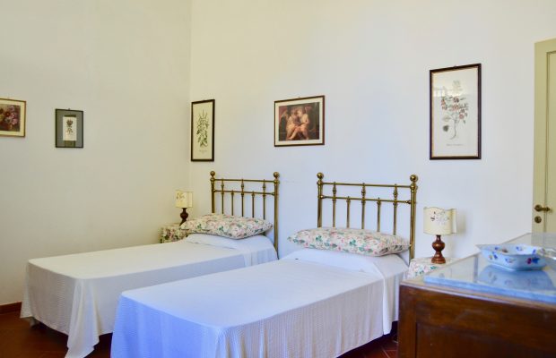 Twin bedroom (ensuite)