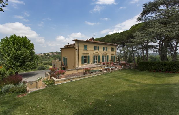 Villa La Cittadella: View from hillside