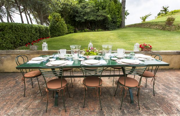 Villa La Cittadella: Outdoor Terrace - dining area