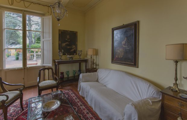 Villa La Cittadella: Grand Living Room detail
