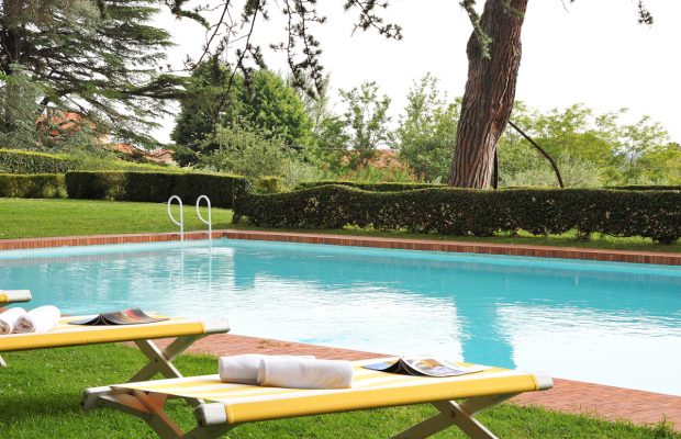 Villa Lungomonte : the pool is set 50 metres / yards from the villa across level lawns