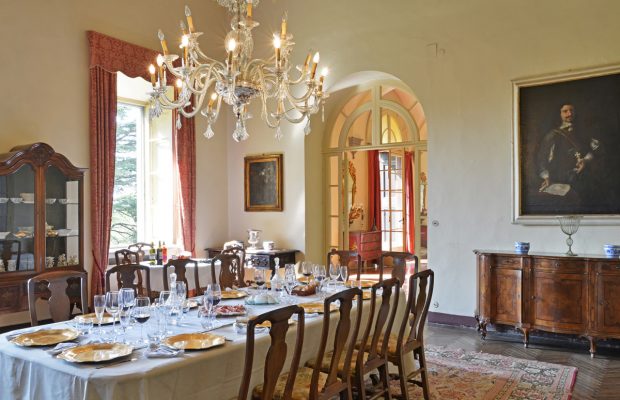 Villa Lungomonte: splendid dining room