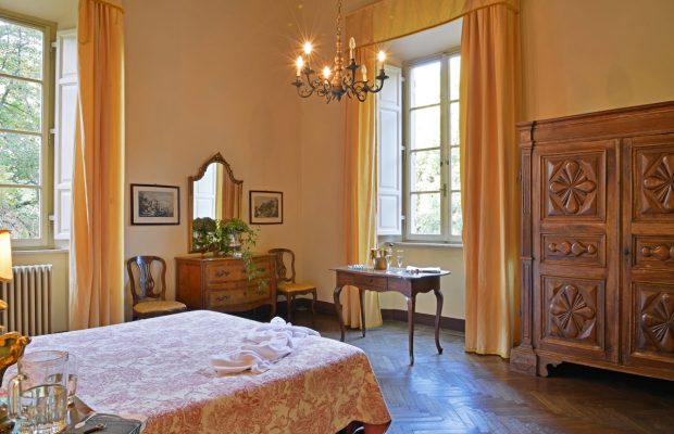 Villa Lungomonte : another double bedroom