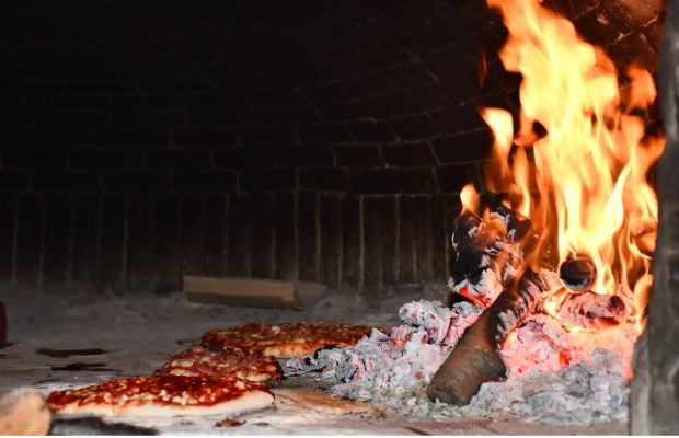 Making pizzas