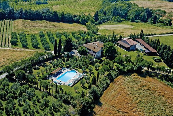 Montelopio villa sleeps 42 tuscany